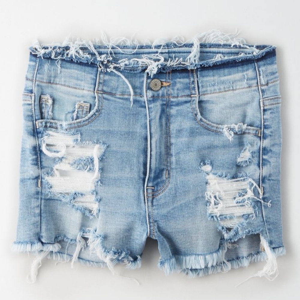 ! SOLD ! AE Super High-Waisted Denim Shorts
